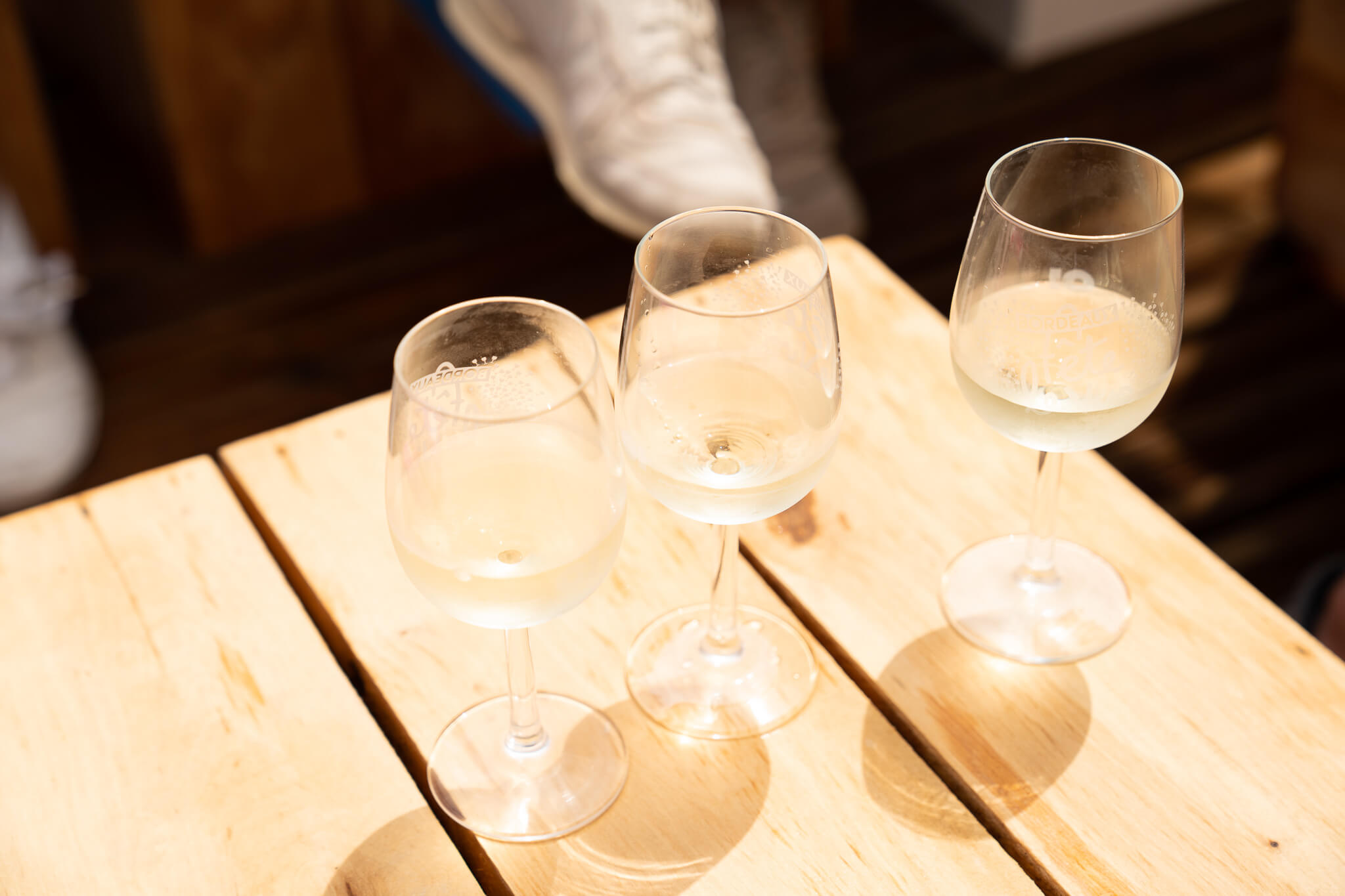 Quel vin blanc bien frais et bordelais choisir cet été ?